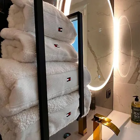 Palais 5min Luxury&cinema Apartment